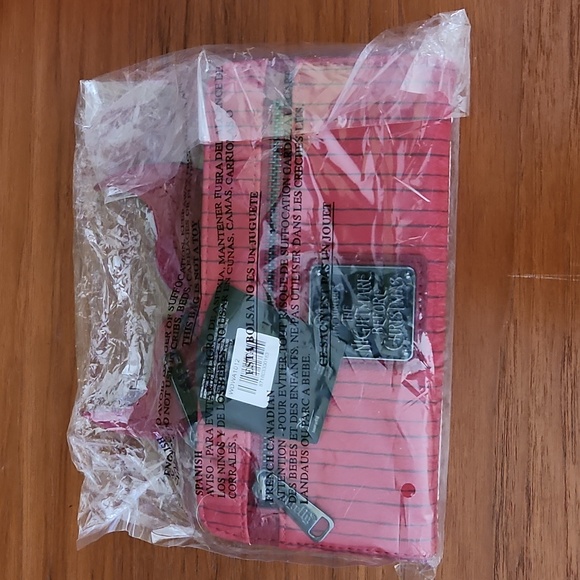 Loungefly Lock backpack - Picture 3 of 4